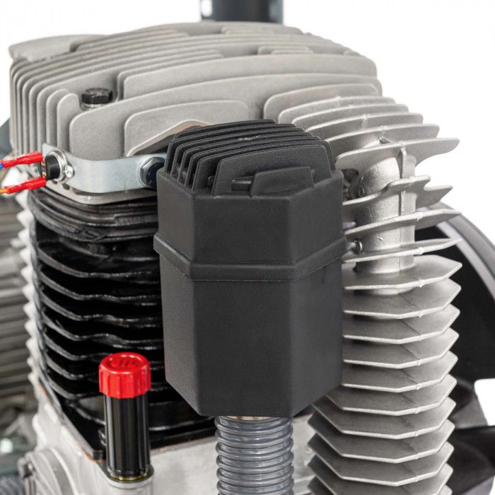 Cichy kompresor dwutłokowy APZ 600+ 11 bar 5.5 KM/4 kW 400V 555 l/min 3 l - połączenie gwiazda-trójkąt