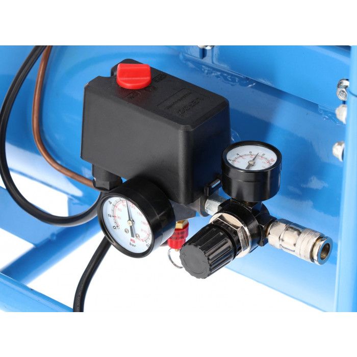 Kompresor dwutłokowy LM 25-350 10 bar 3 KM/2.2 kW 245 l/min 25 l